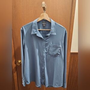 Eddie Bauer Size XL Button Down Stretch shirt blue